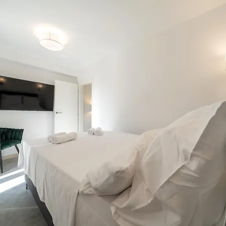 Levante Apartment Sumartin