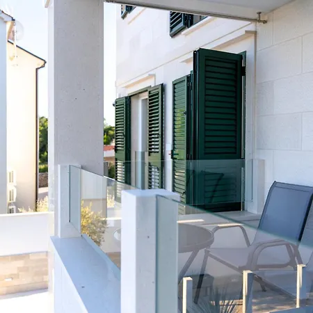 Levante Apartment